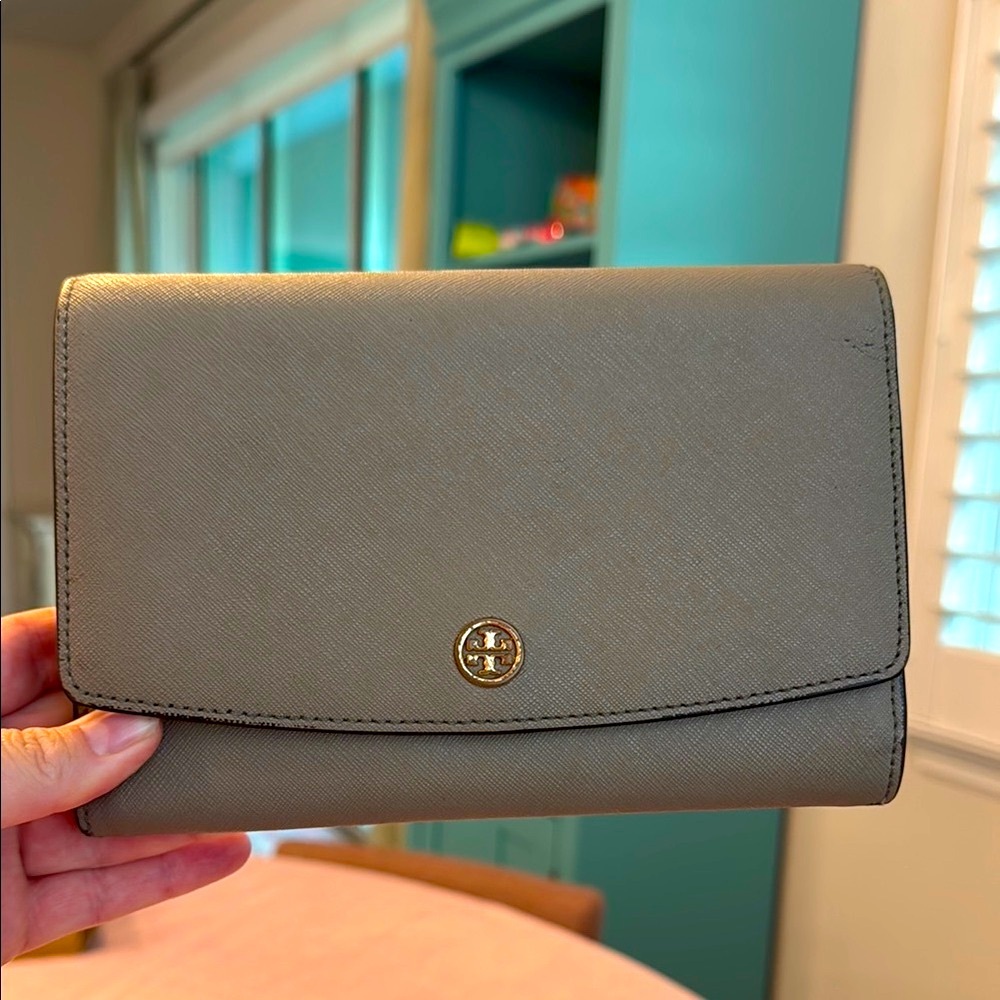 Tory Burch Classic Wallet